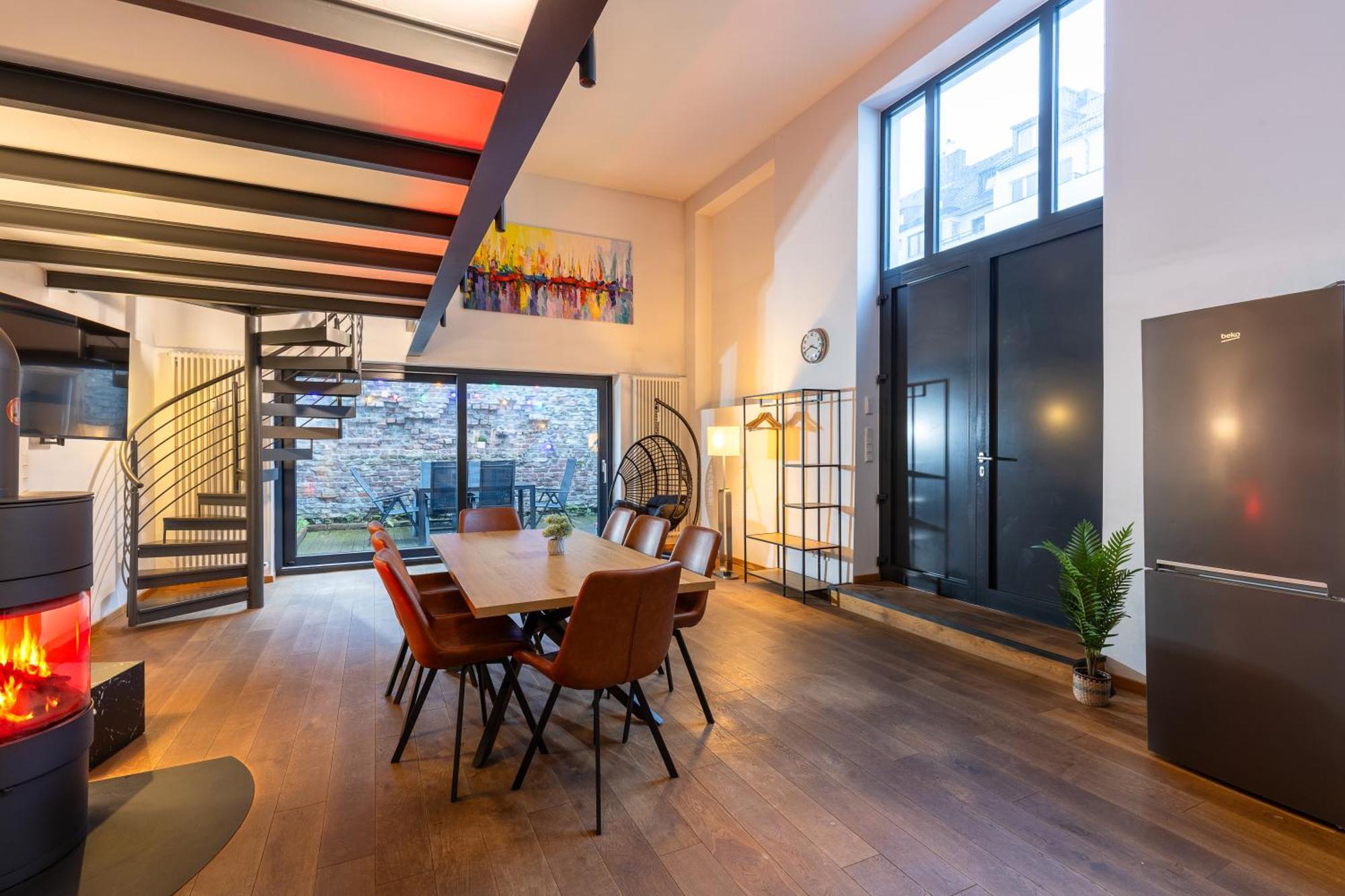 Apartment Pempelfort Luxury Townhouse *